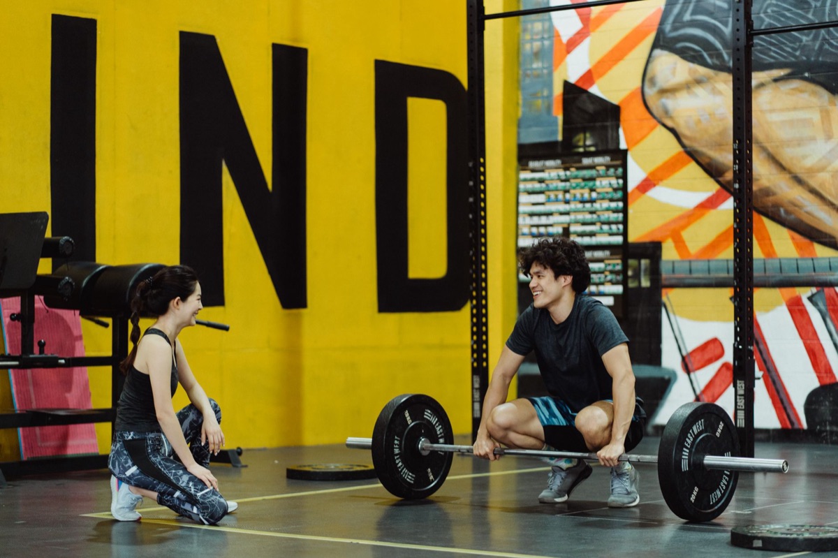 Squat knee alignment