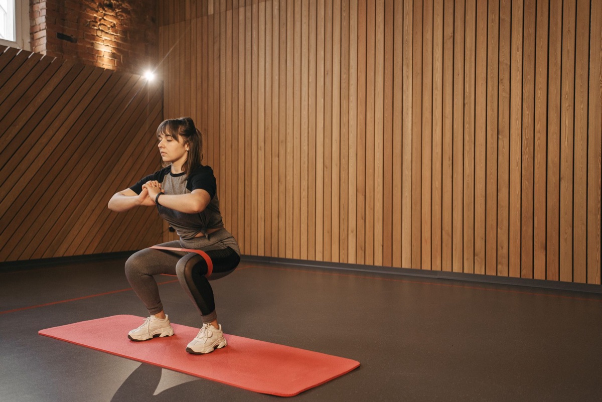 esp: postura de squat corregida
