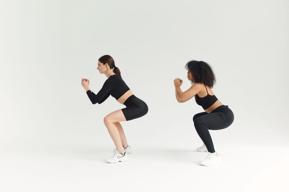incorrect squat stance