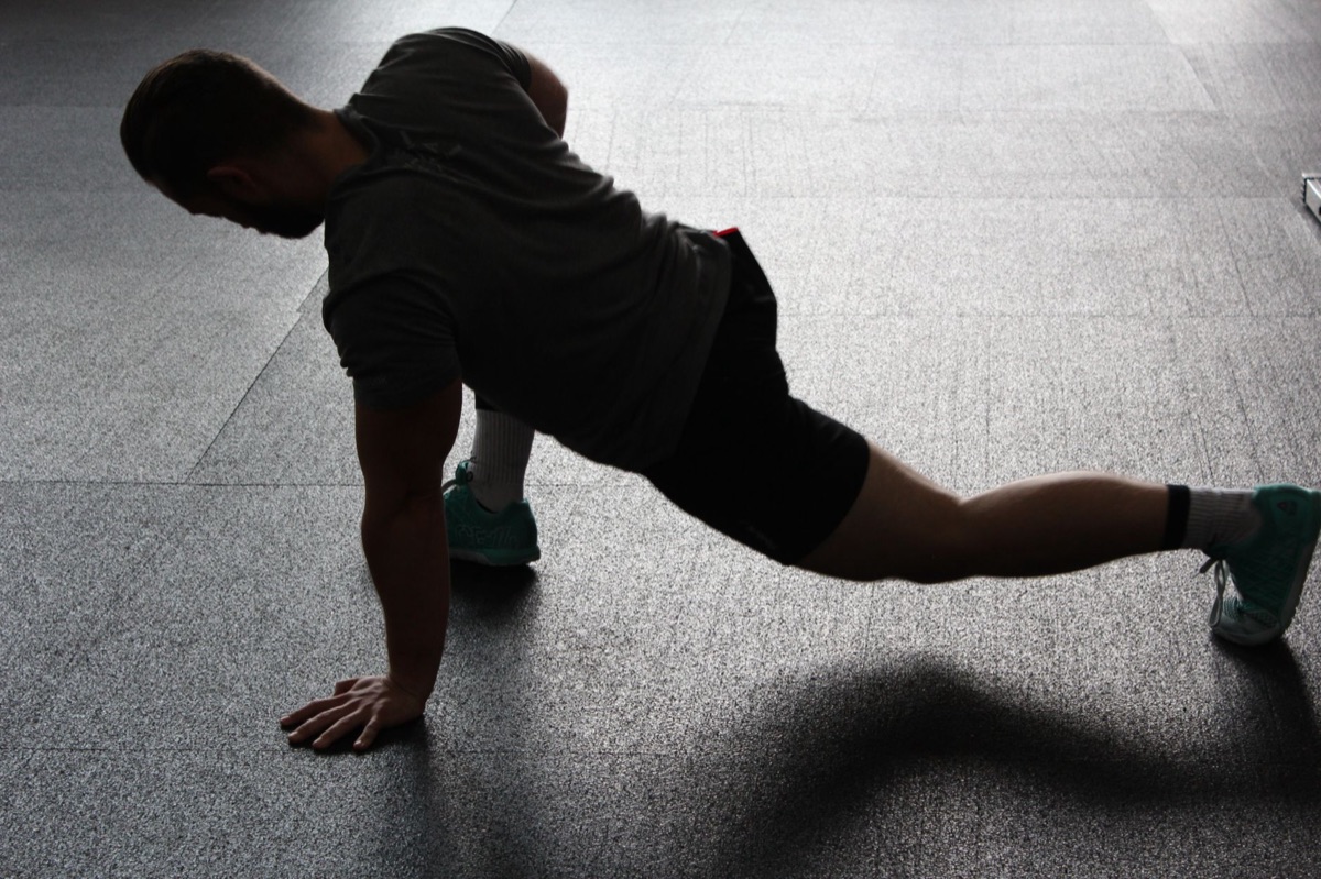 gym stretching routine