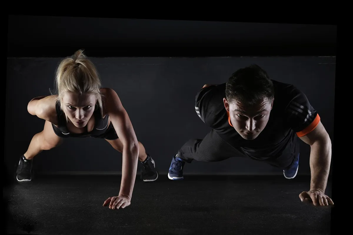 man, woman, push-ups, wellness, exercise, pair, couple, fit, fitness, sport, strength training, one arm, sporty, movement, muscles, muscle training, training, e